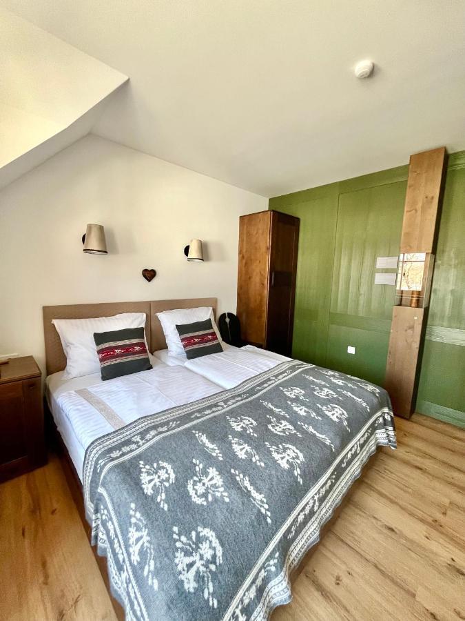 Guesthouse & Camping Danica Bohinj Exteriör bild